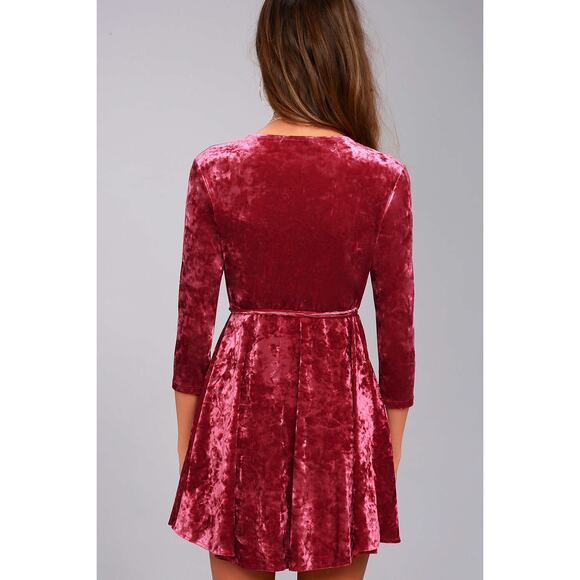 Lulus Shine of Your Life Wine Red Velvet Holiday Wrap Dress Women's Size Small - Picture 10 of 11